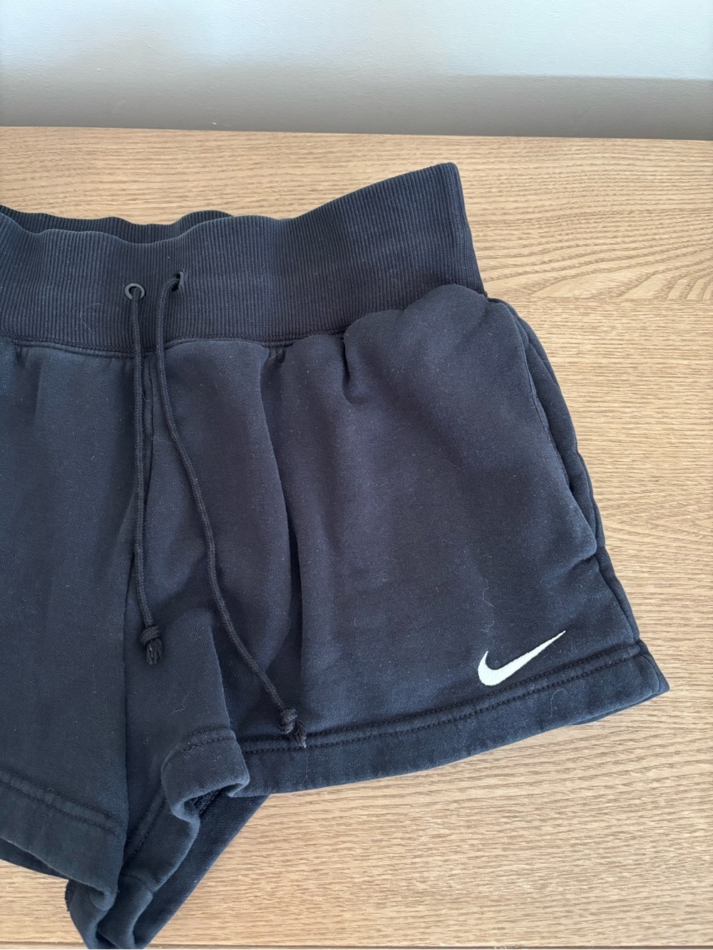 Nike Black Sportswear Phoenix Fleece High-Waisted Loose Shorts - Picture 3 of 5